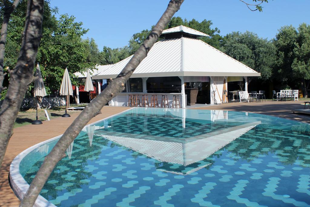 Despotiko Apt. Hotel & Suites Toroni Extérieur photo